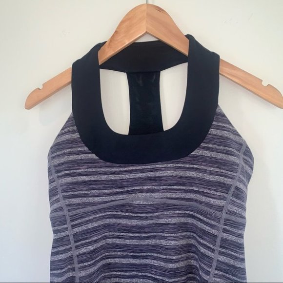 Lululemon Scoop  Neck Tank Top Size 6 US Black Stripes Galore Built-in Shelf Bra - Picture 3 of 8
